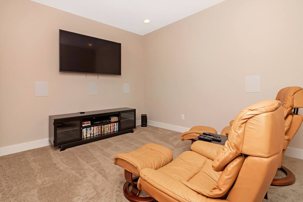Photo of Bedroom in Bear Lake Reserve