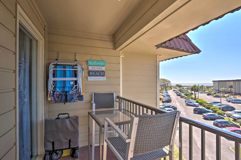Photo of Patio Balcony in Folly Field