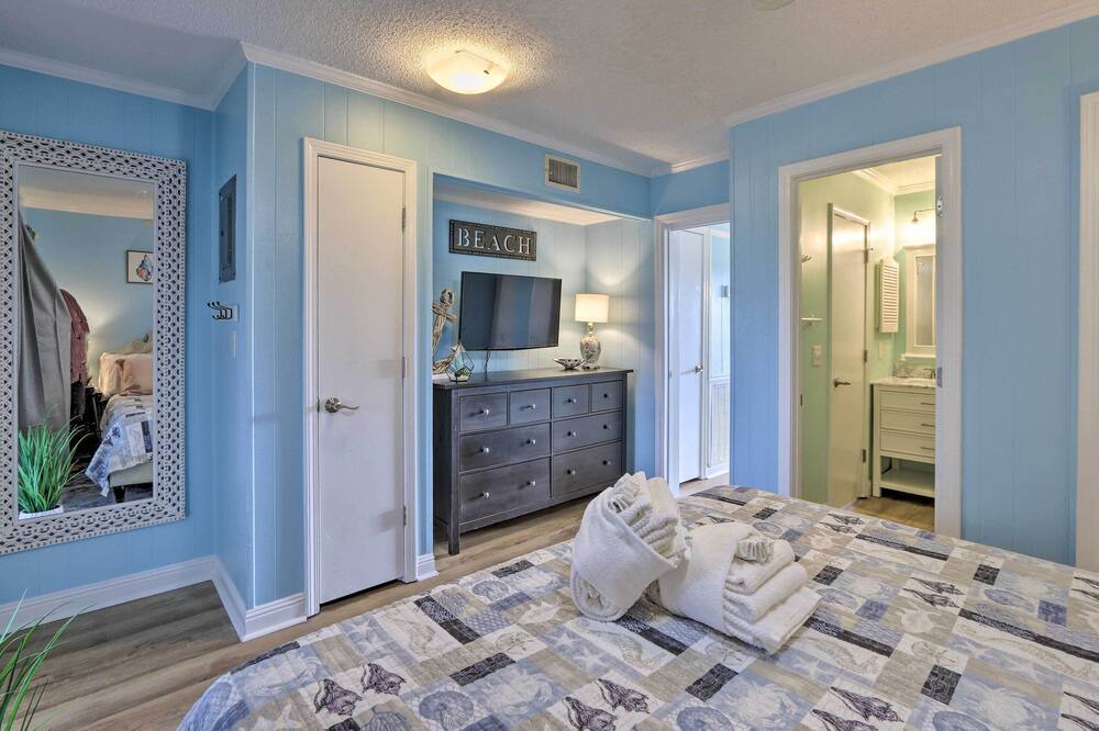 Photo of Bedroom in Folly Field