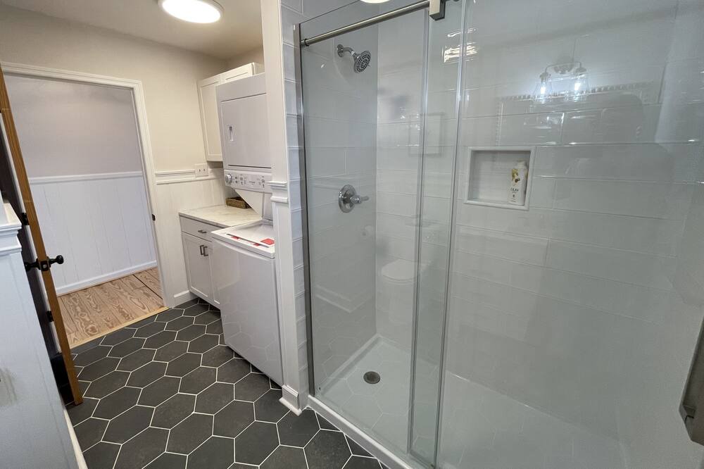 Photo of Bathroom in Chapin