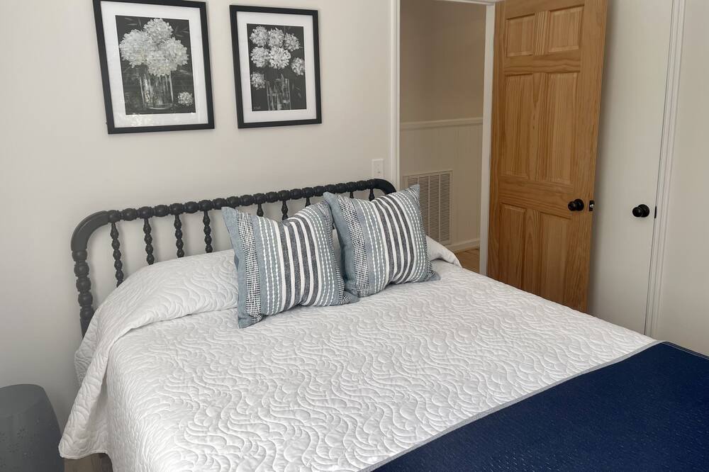 Photo of Bedroom in Chapin
