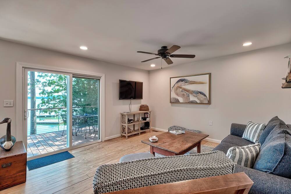 Photo of Livingroom in Chapin