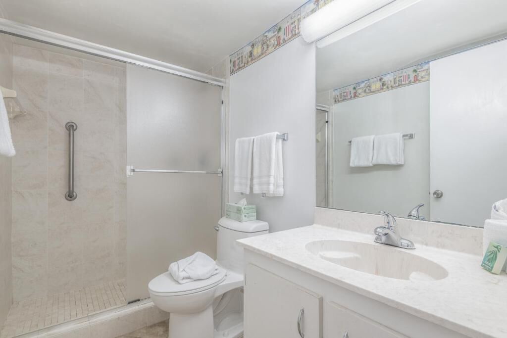 Photo of Bathroom in Hutchinson Island South
