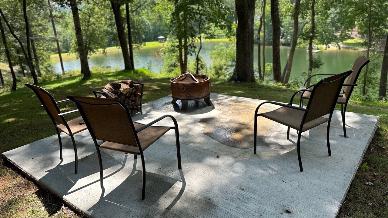 Photo of Outdoor in Pickens