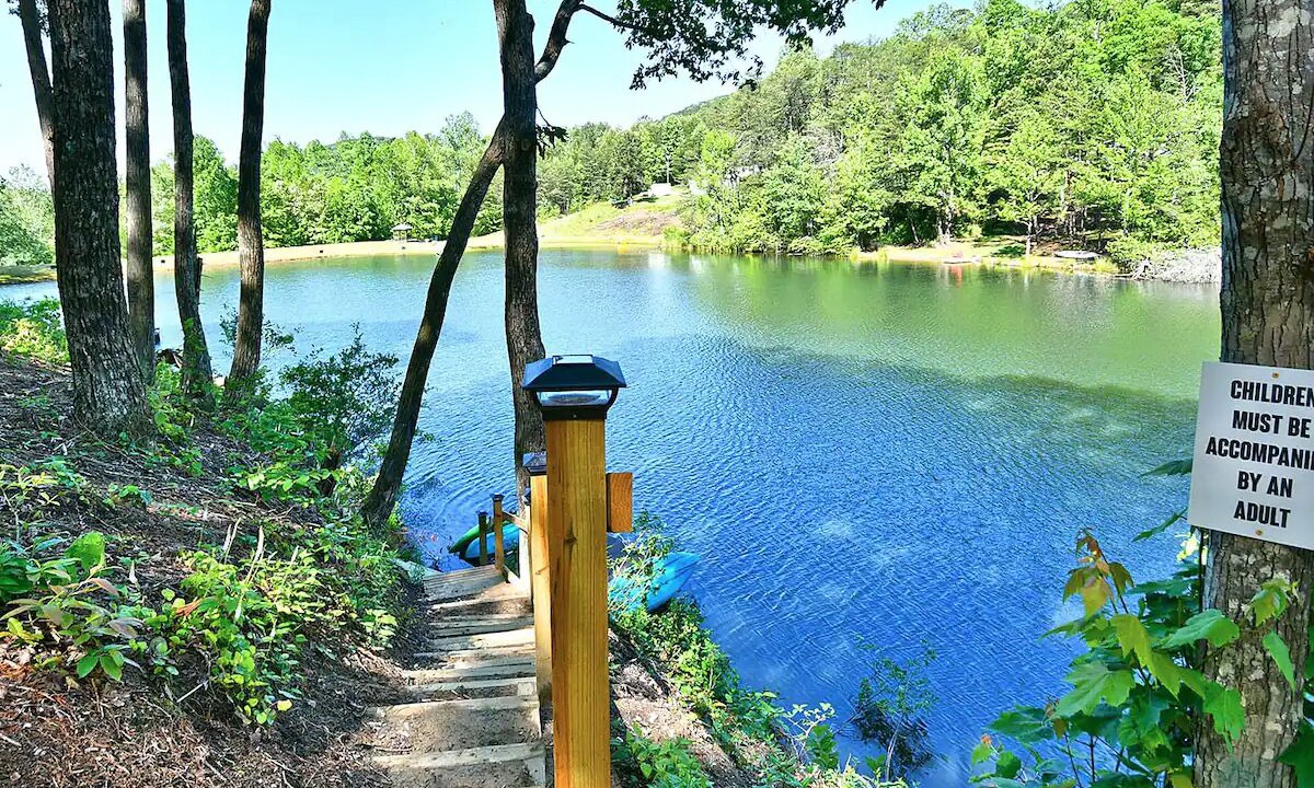 Photo of Outdoor in Pickens