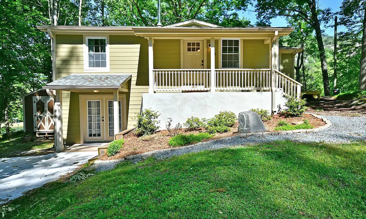 Photo of Outdoor in Pickens
