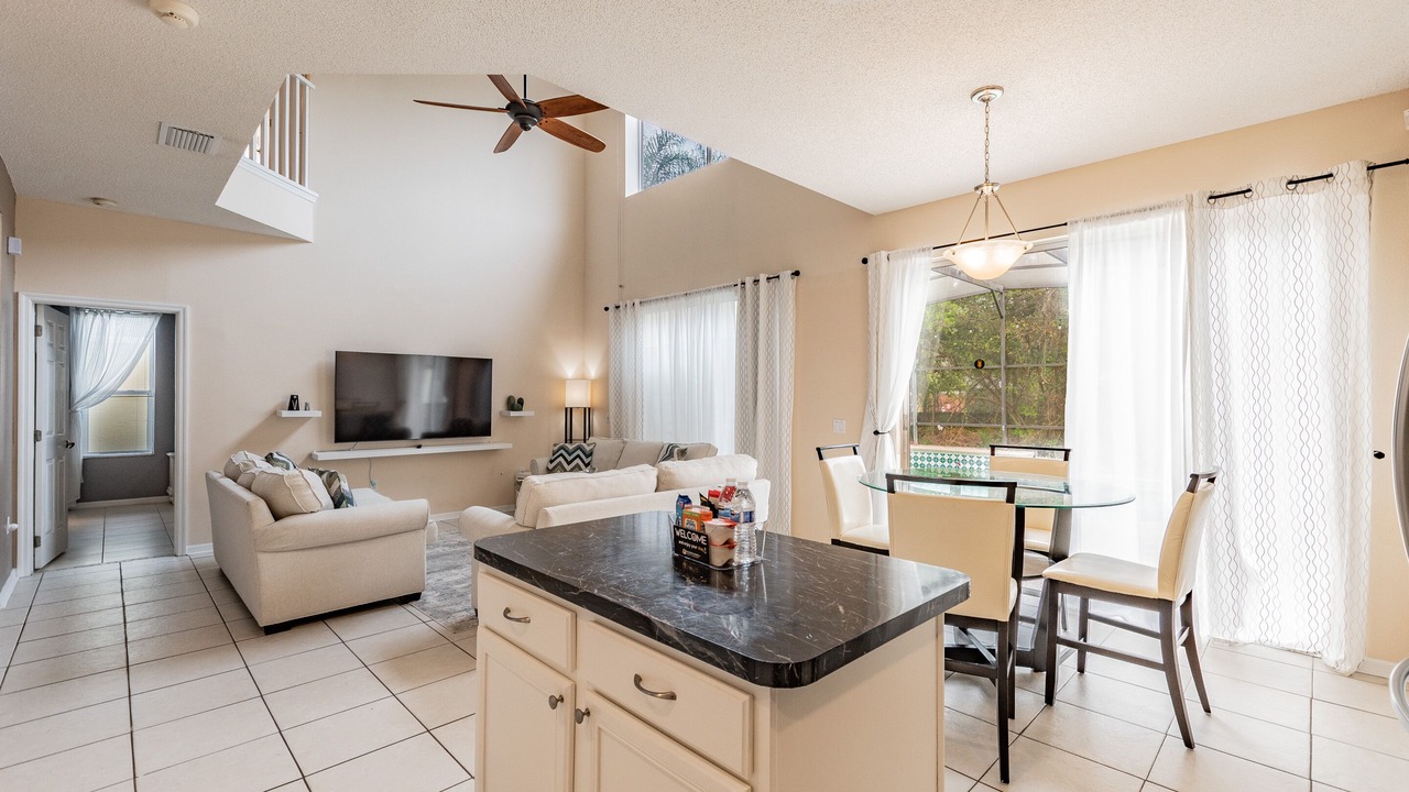 Photo of Livingroom in Lake Berkley