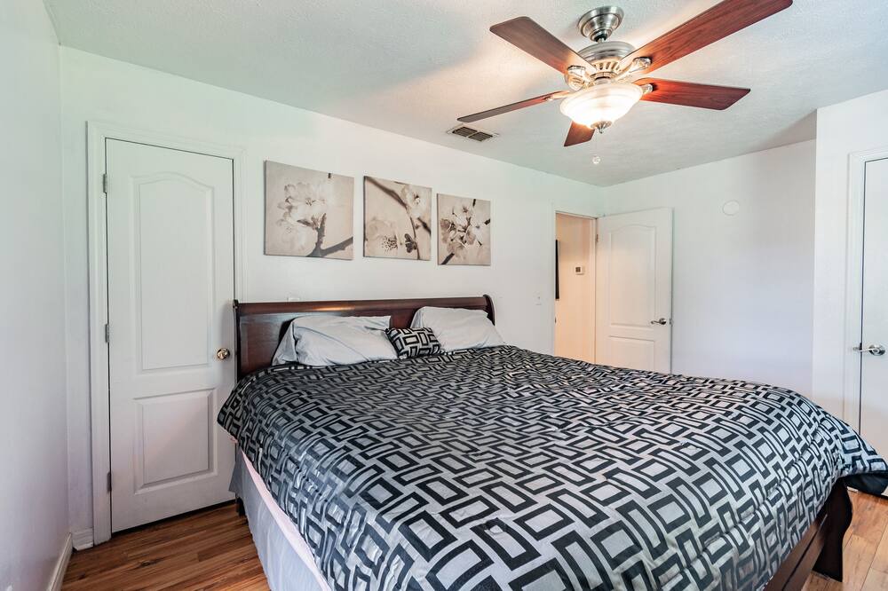 Photo of Bedroom in Plant City