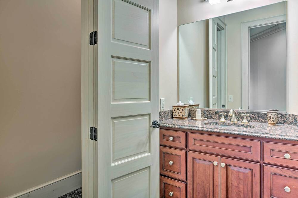Photo of Bathroom in Cashiers