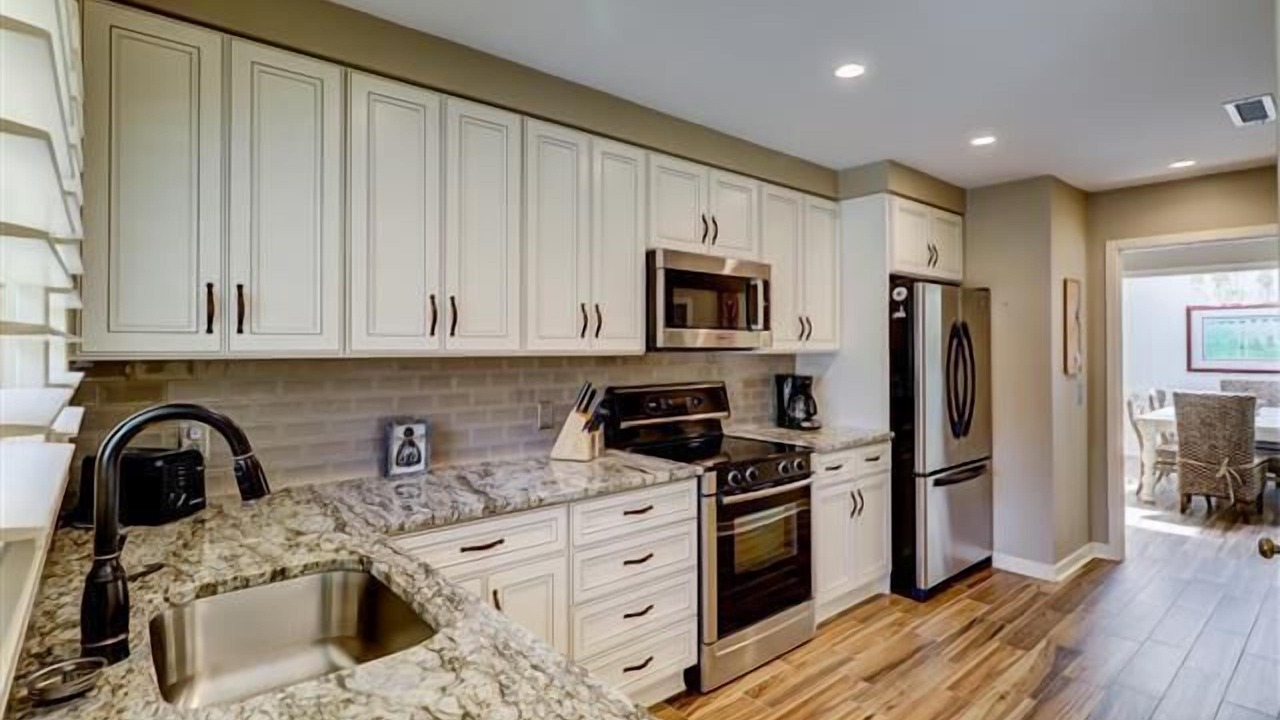 Photo of Kitchen in Beach Lagoon