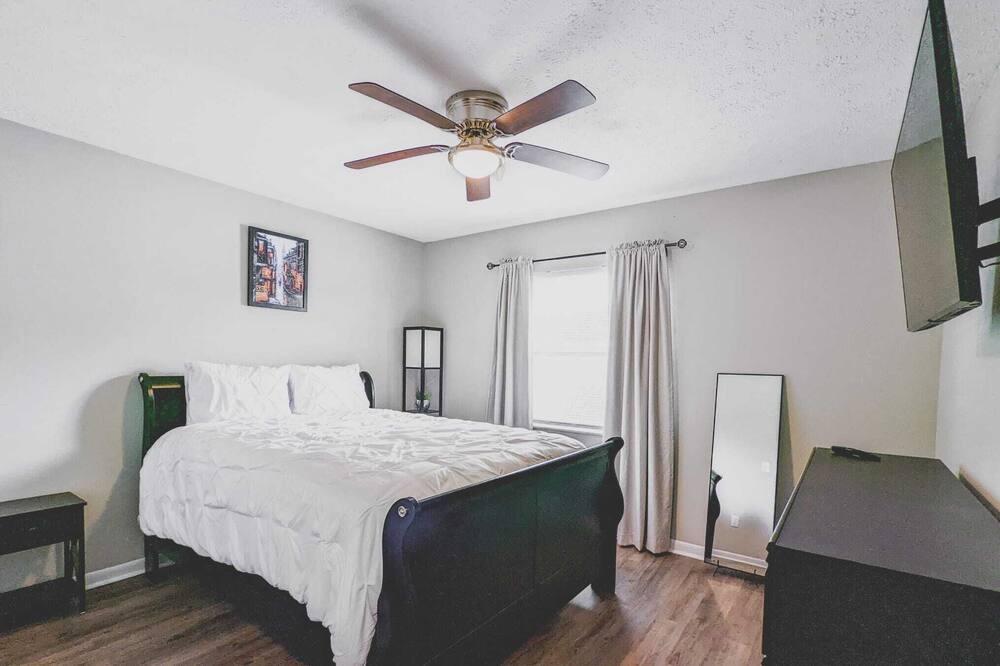 Photo of Bedroom in Temple Terrace