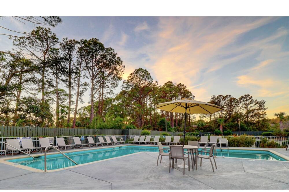 Photo of Outdoor in Folly Field