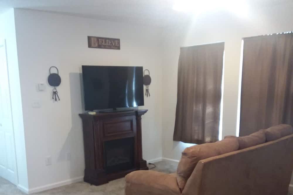 Photo of Bedroom in Due West
