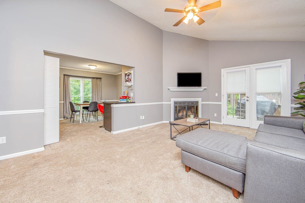 Photo of Livingroom in Fayetteville