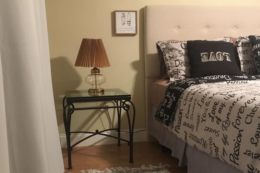 Photo of Bedroom in Casselberry