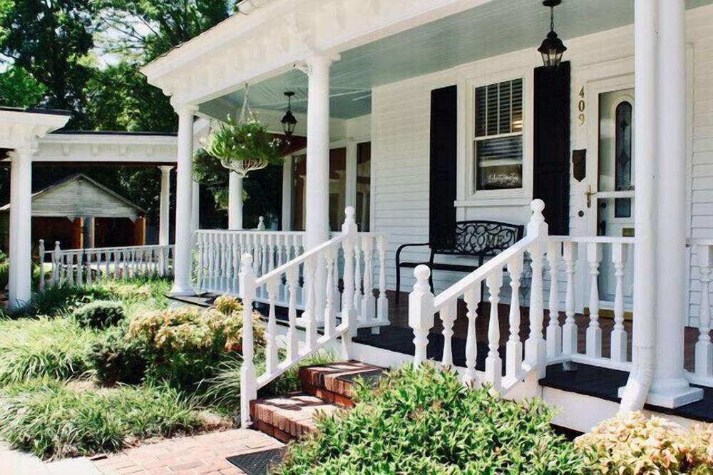 Photo of Outdoor in Liberty