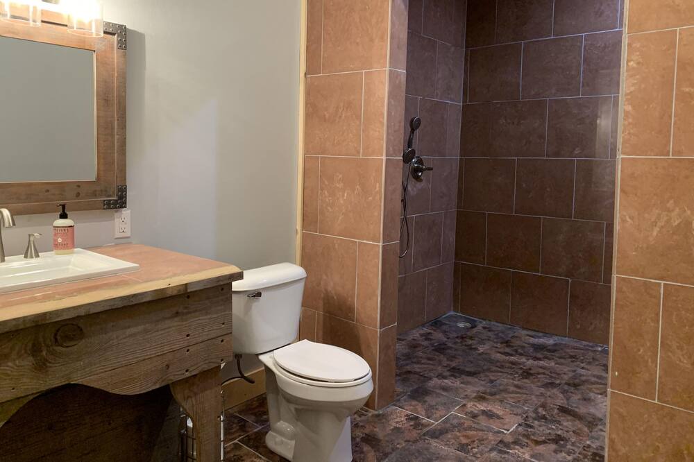 Photo of Bathroom in Loris