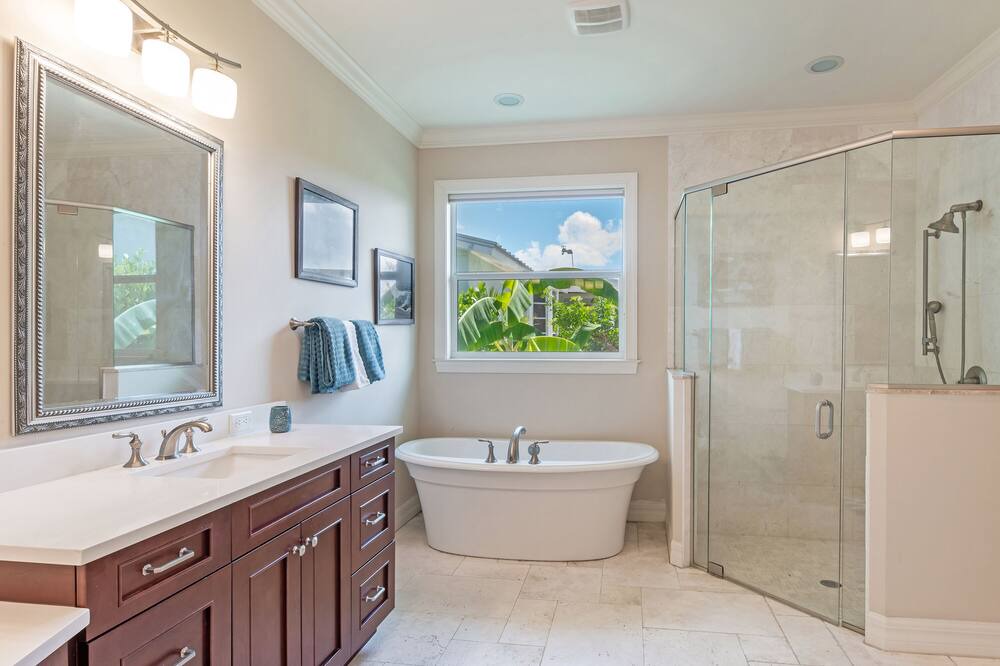Photo of Bathroom in Royal Harbor