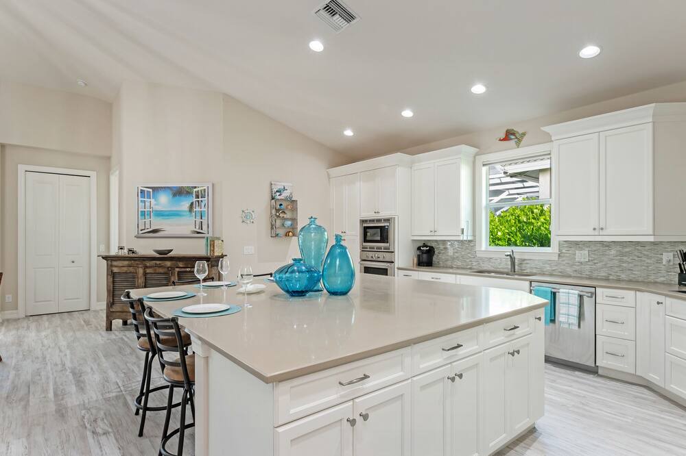 Photo of Kitchen in Royal Harbor