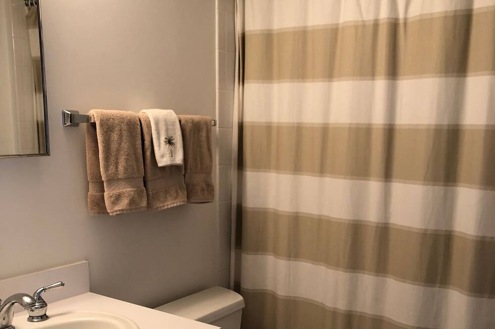 Photo of Bathroom in Central Beach