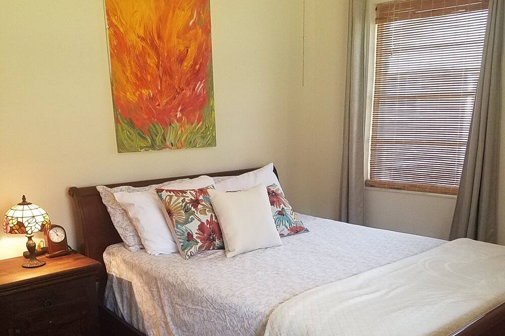 Photo of Bedroom in Gracewood