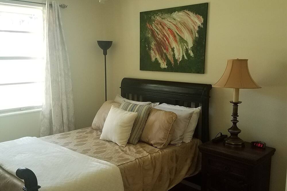 Photo of Bedroom in Gracewood
