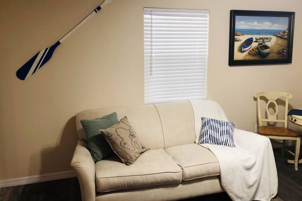 Photo of Livingroom in Florida Ridge