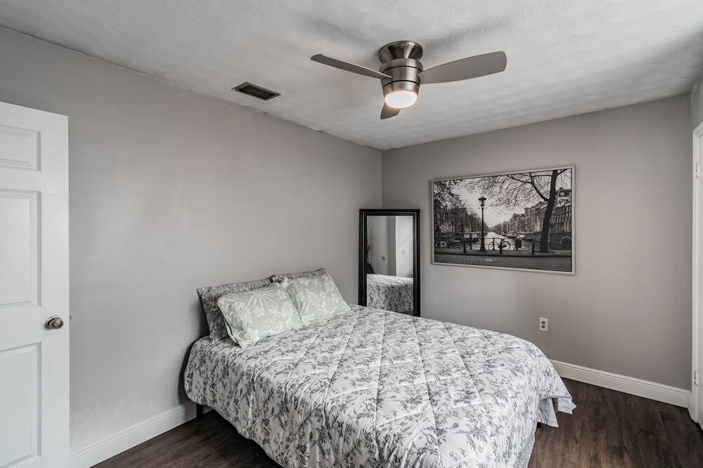 Photo of Bedroom in Brandon