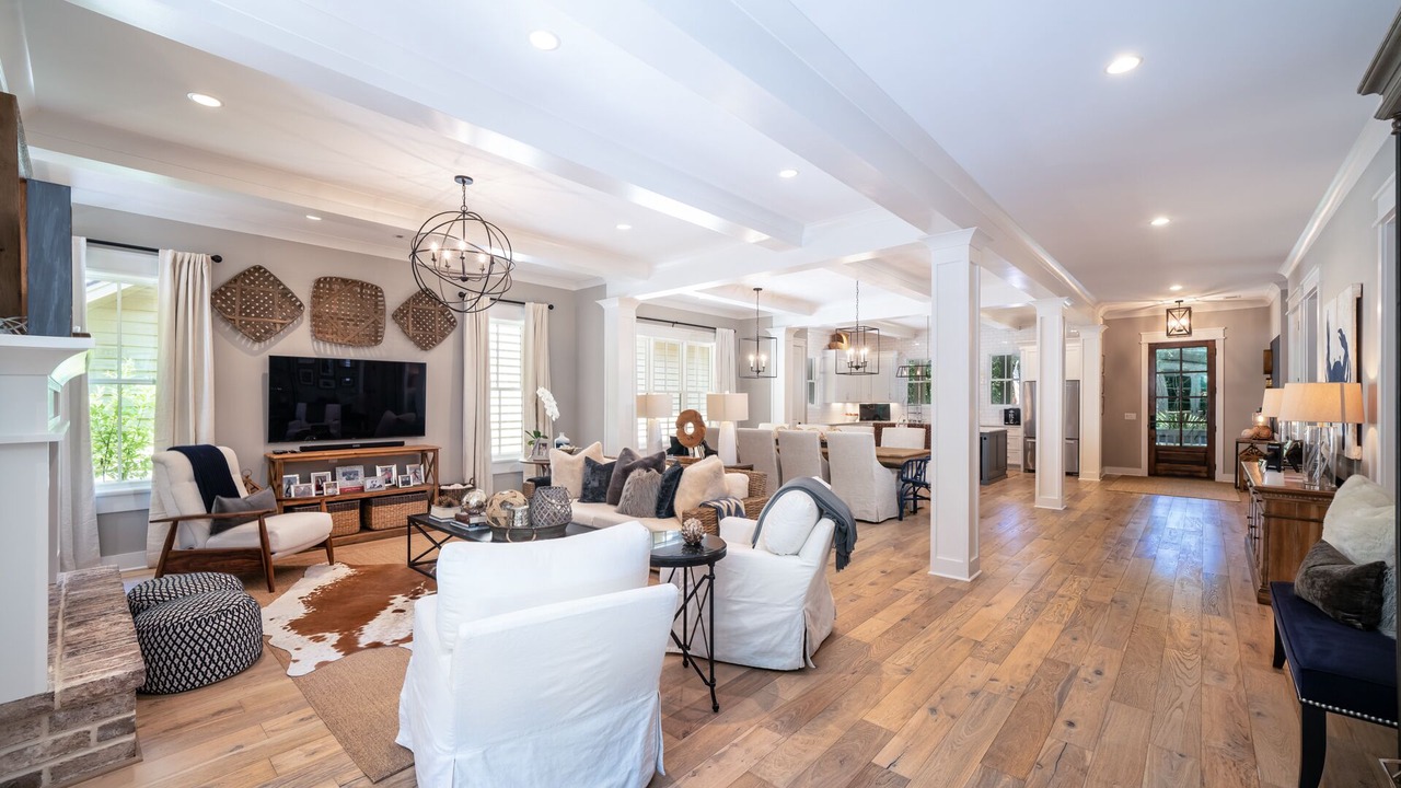 Photo of Livingroom in Lawton Woods