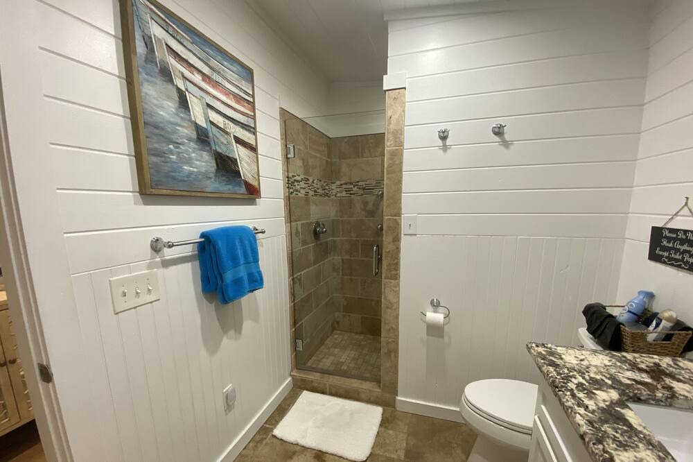 Photo of Bathroom in Lake Murray of Richland