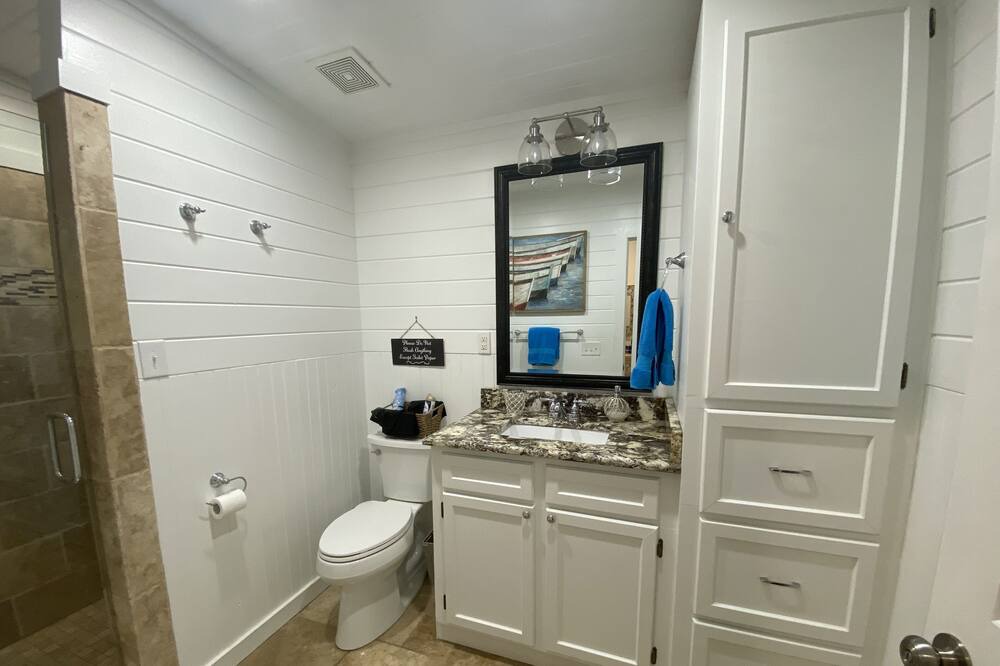 Photo of Bathroom in Lake Murray of Richland