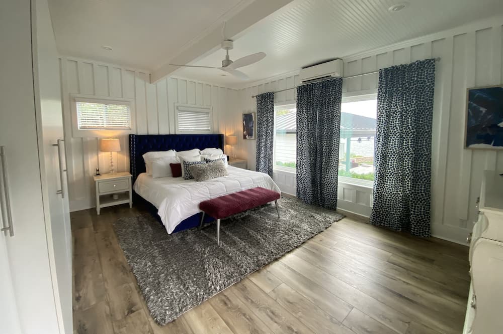 Photo of Bedroom in Lake Murray of Richland