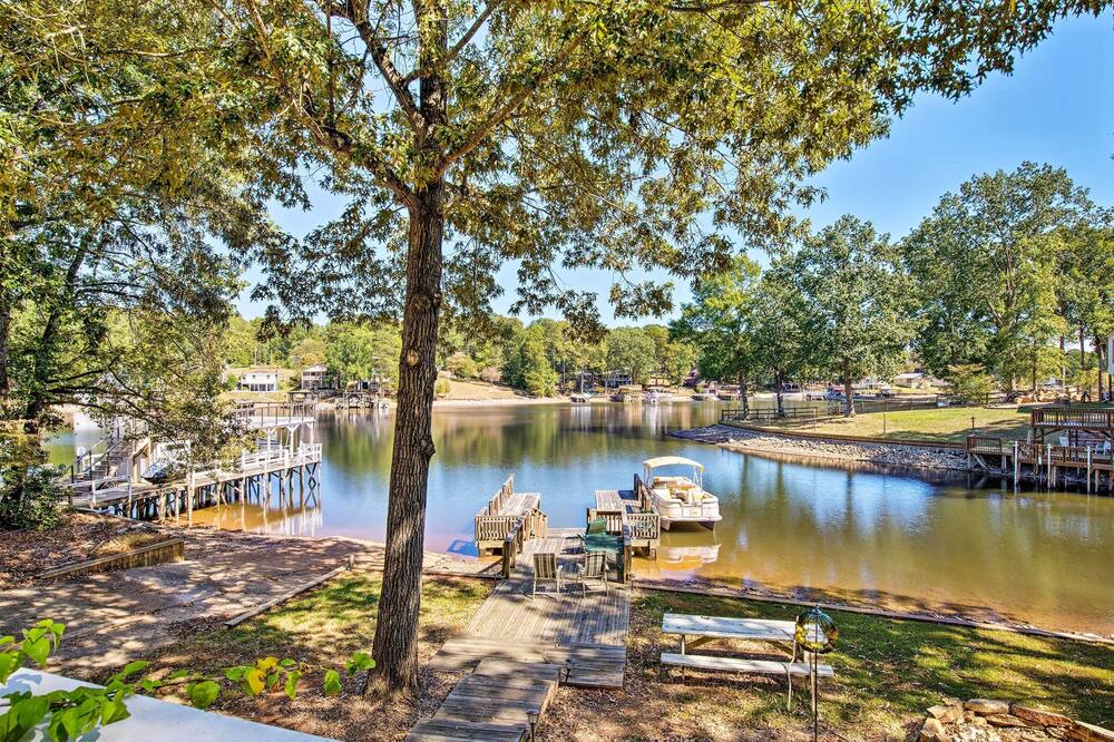Photo of Outdoor in New London