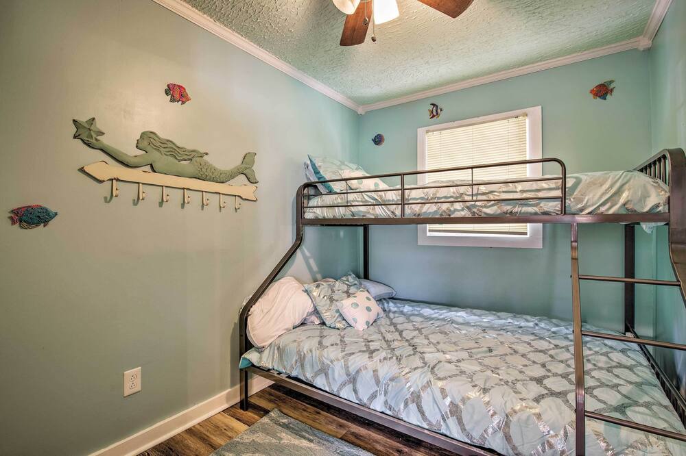 Photo of Bedroom in New London