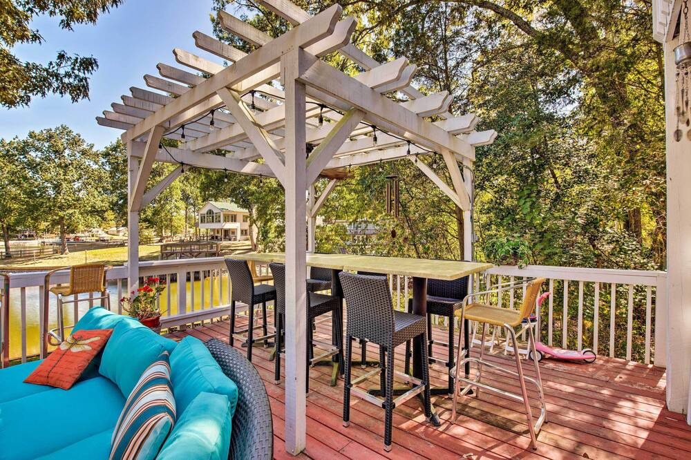 Photo of Patio Balcony in New London