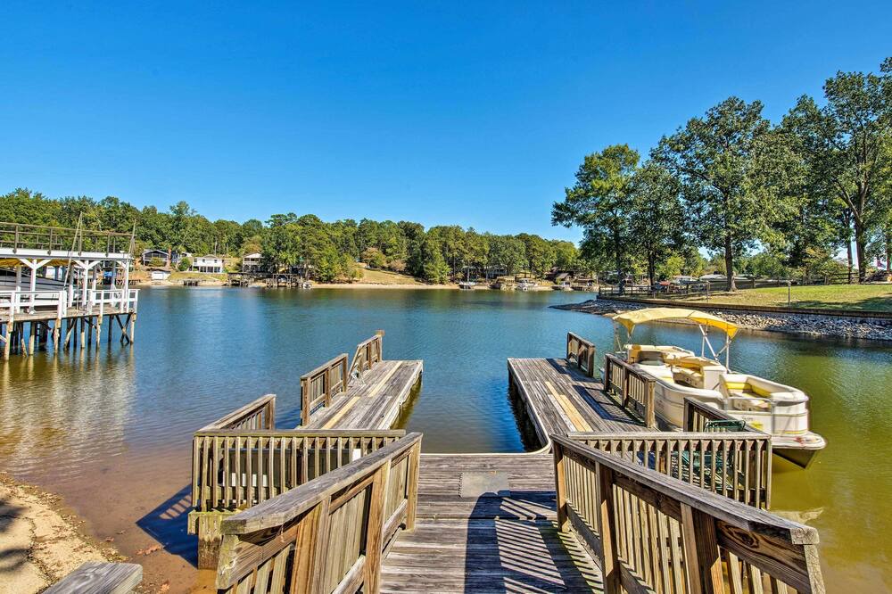 Photo of Outdoor in New London