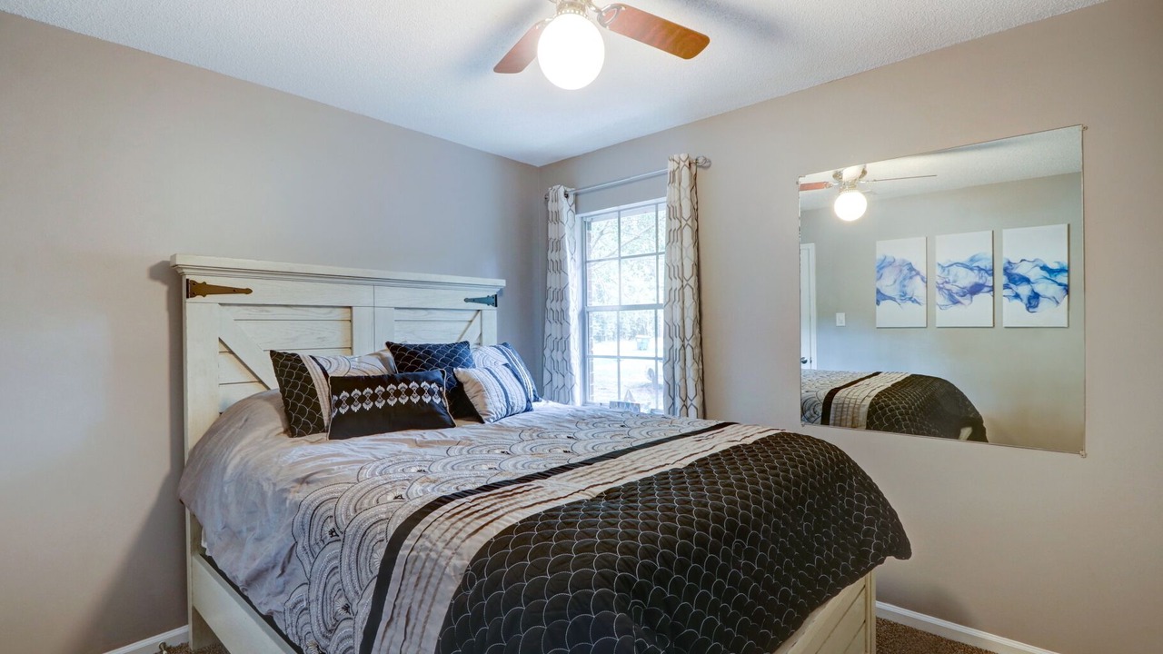 Photo of Bedroom in Pooler