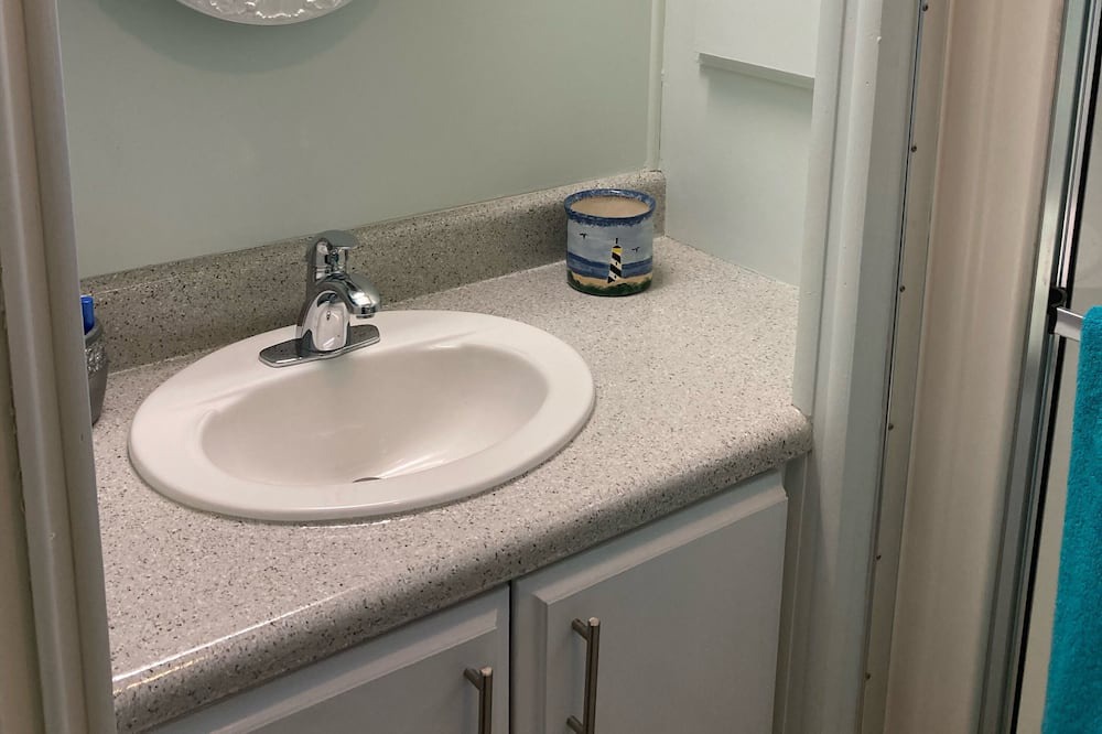 Photo of Bathroom in Barefoot Bay