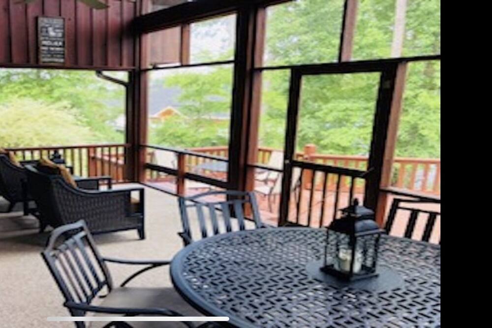 Photo of Outdoor in Chapin
