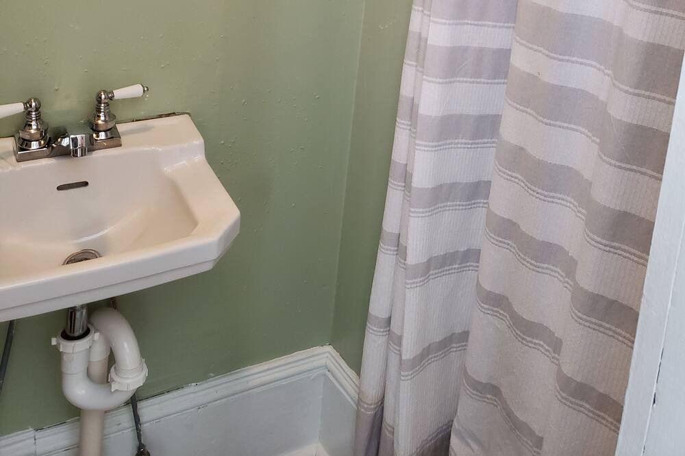 Photo of Bathroom in Mount Gilead