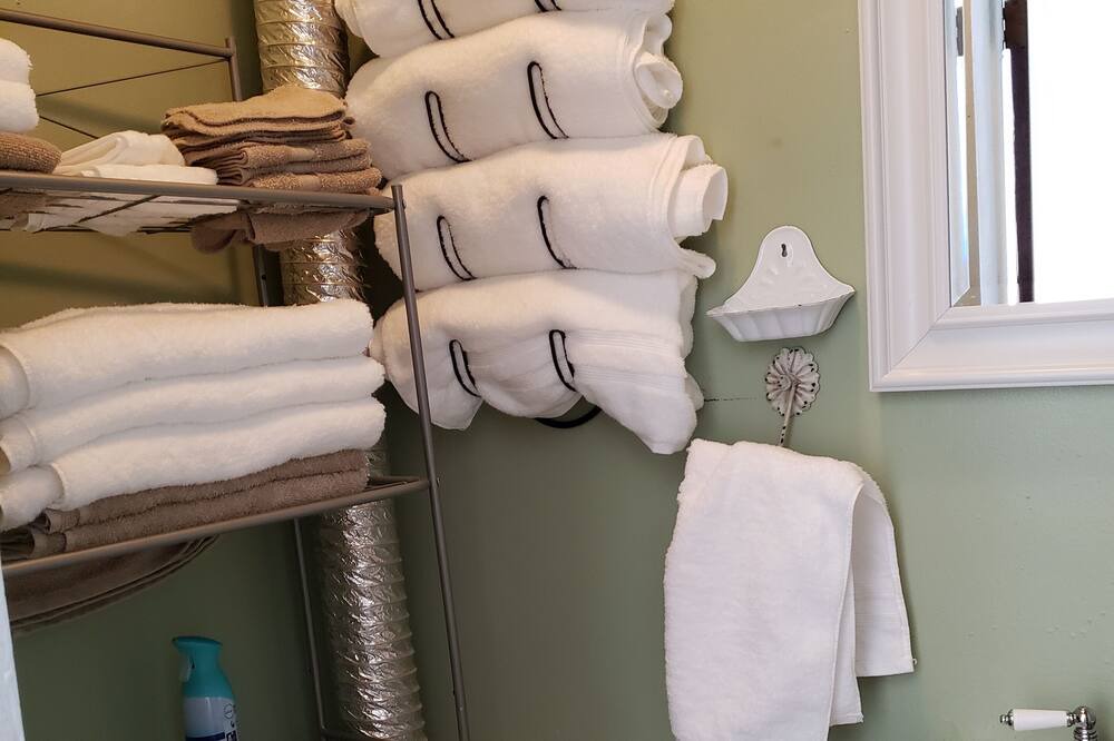 Photo of Bathroom in Mount Gilead