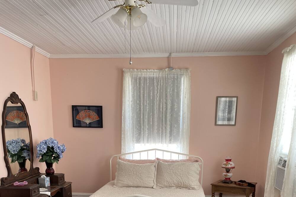 Photo of Bedroom in Mount Gilead