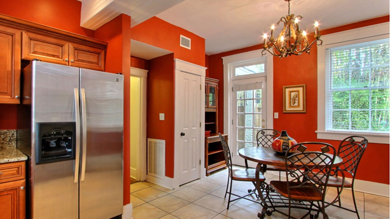 Photo of Kitchen in Metropolitan