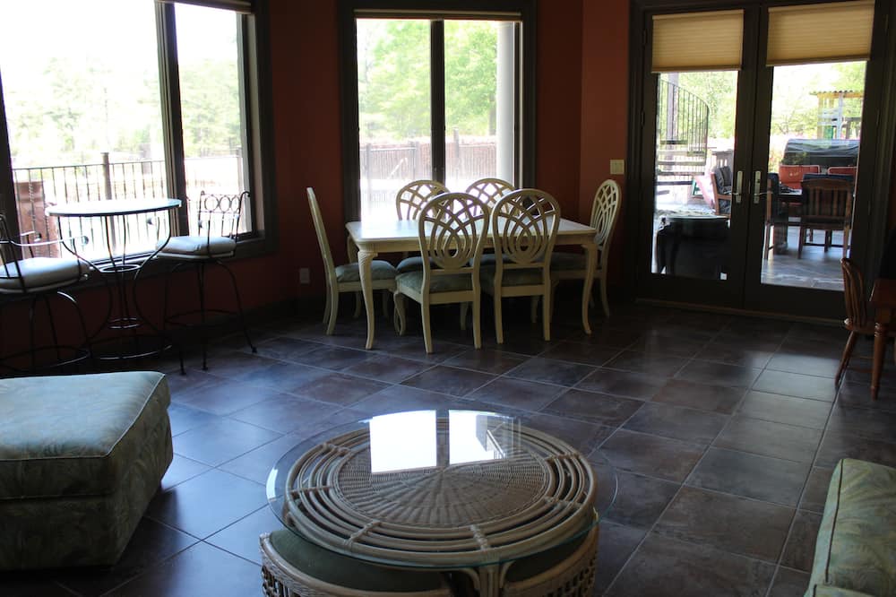 Photo of Livingroom in Southern Pines