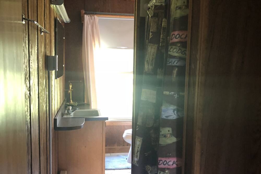 Photo of Bathroom in Summerton
