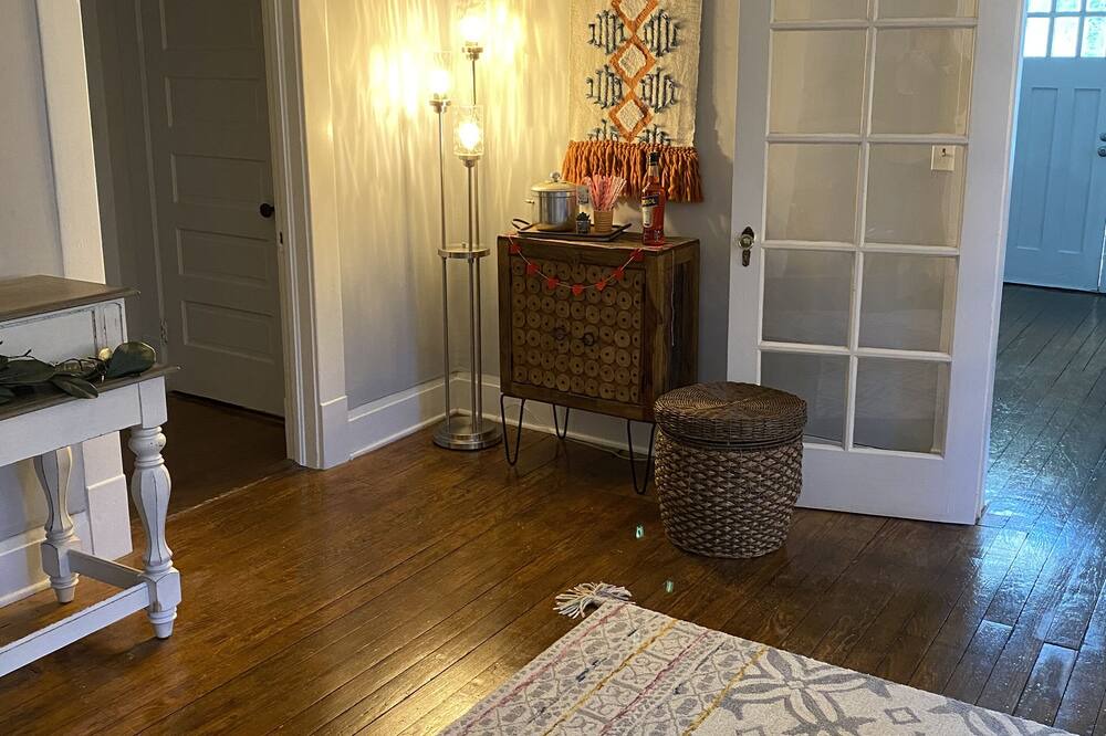 Photo of Bedroom in Midtown