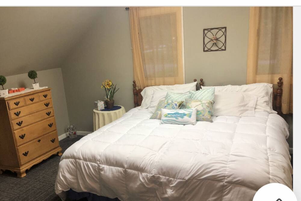 Photo of Bedroom in Chapin