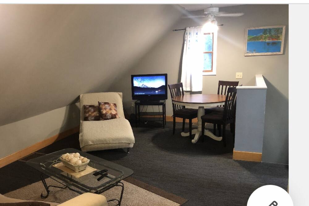 Photo of Bedroom in Chapin