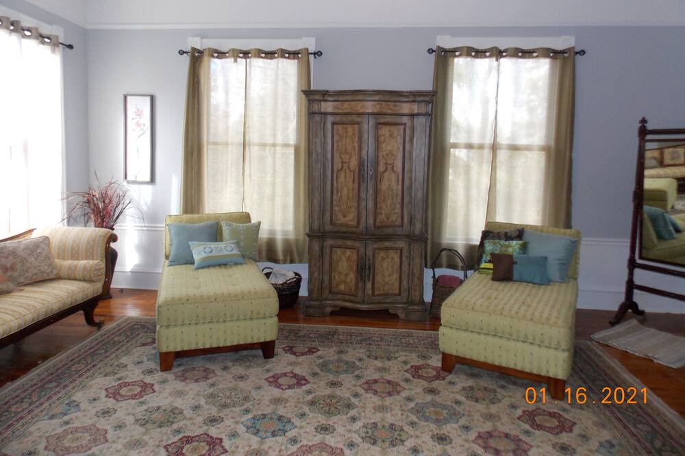 Photo of Bedroom in Batesburg-Leesville