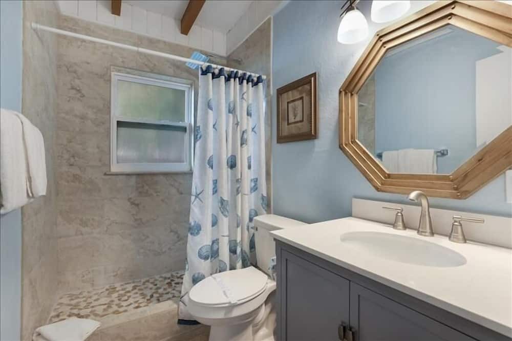 Photo of Bathroom in Anna Maria